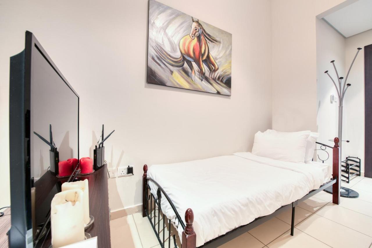 Maison Privee - Big, Bright, Luxury Marina Views Apt Next To Beach Dubai Bagian luar foto
