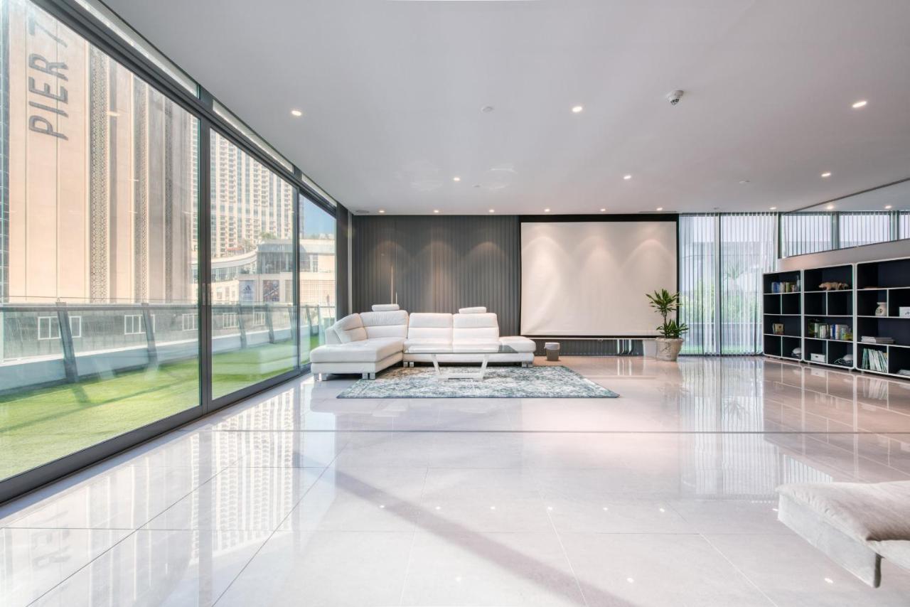 Maison Privee - Big, Bright, Luxury Marina Views Apt Next To Beach Dubai Bagian luar foto