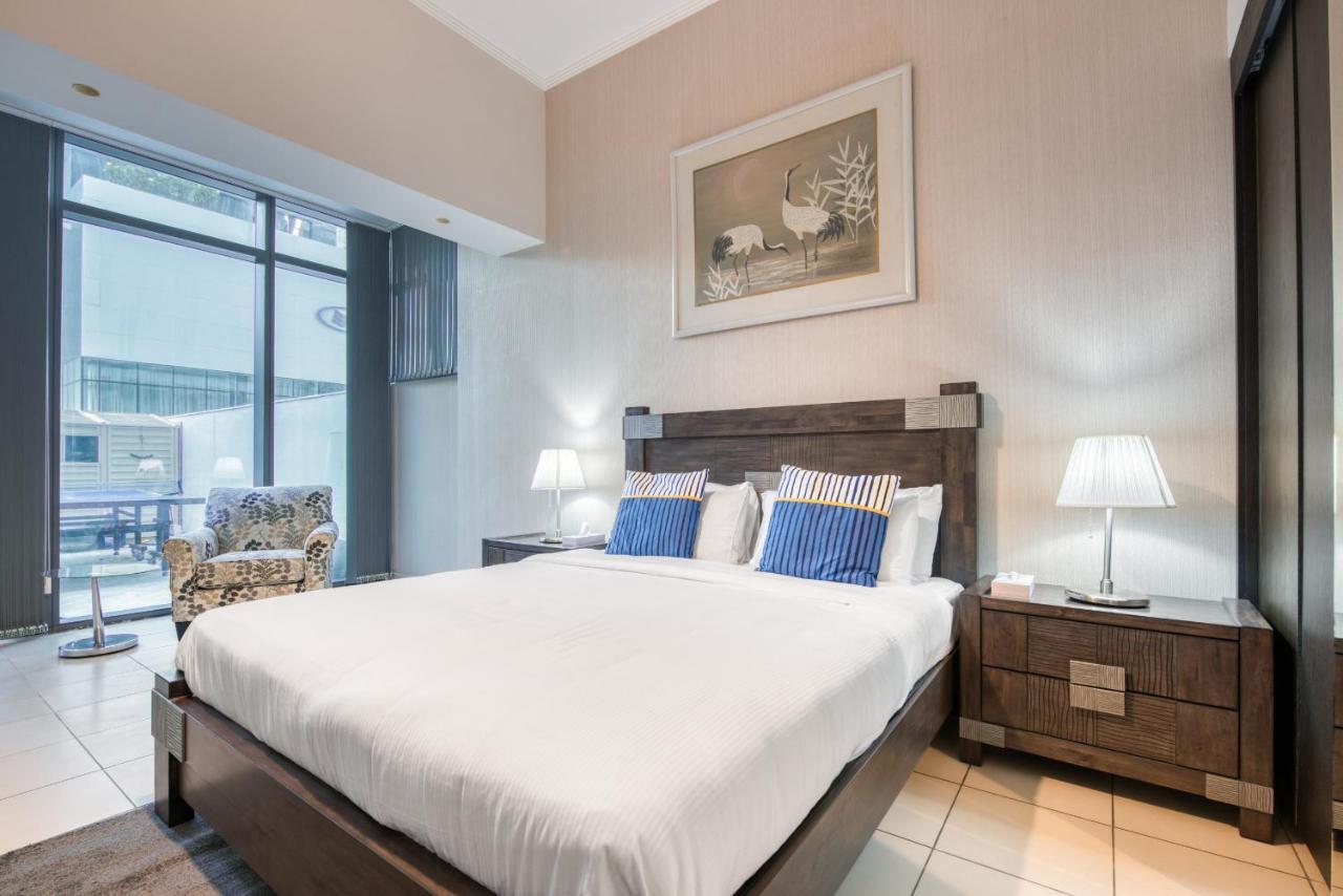 Maison Privee - Big, Bright, Luxury Marina Views Apt Next To Beach Dubai Bagian luar foto