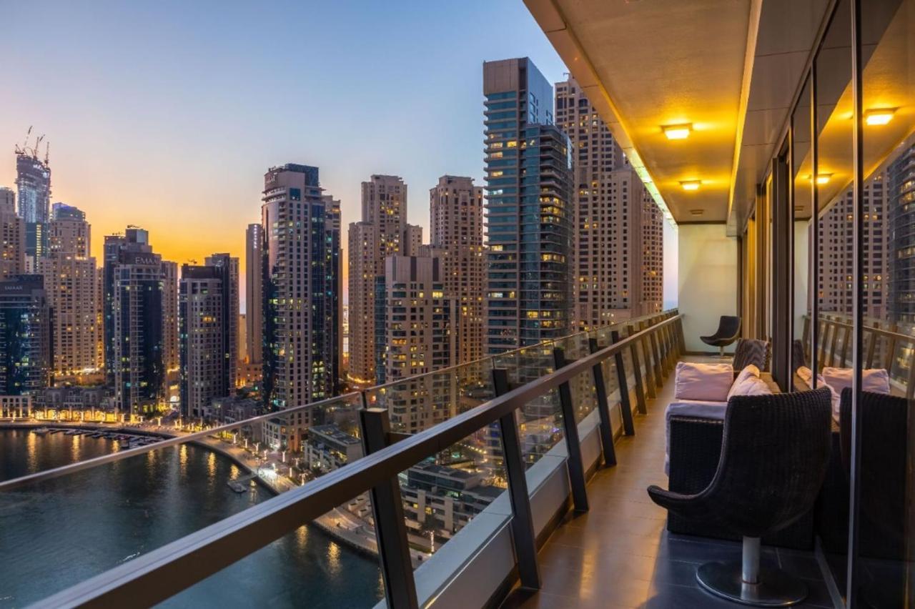 Maison Privee - Big, Bright, Luxury Marina Views Apt Next To Beach Dubai Bagian luar foto