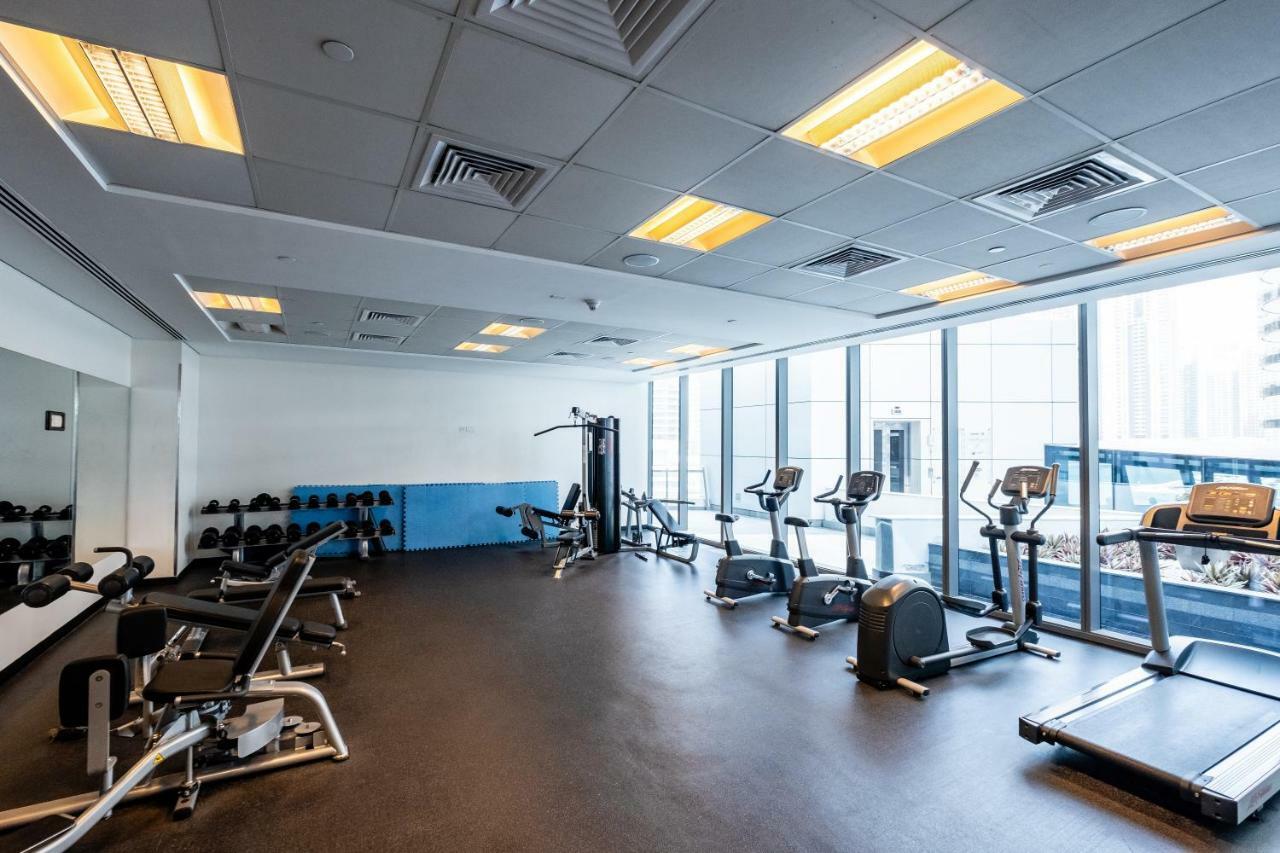 Maison Privee - Big, Bright, Luxury Marina Views Apt Next To Beach Dubai Bagian luar foto