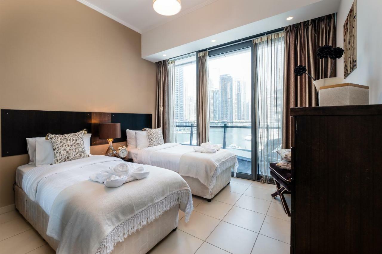 Maison Privee - Big, Bright, Luxury Marina Views Apt Next To Beach Dubai Bagian luar foto