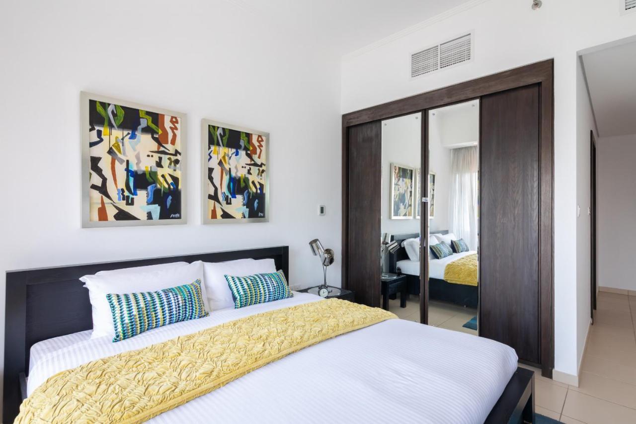 Maison Privee - Big, Bright, Luxury Marina Views Apt Next To Beach Dubai Bagian luar foto